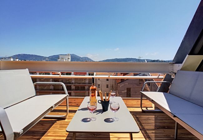 Apartment in Nice - N&J  - SKY LIGHT TERRACE - Central - Close sea Apartment in Nice - N&J  - SKY LIGHT TERRACE - Central - Close sea