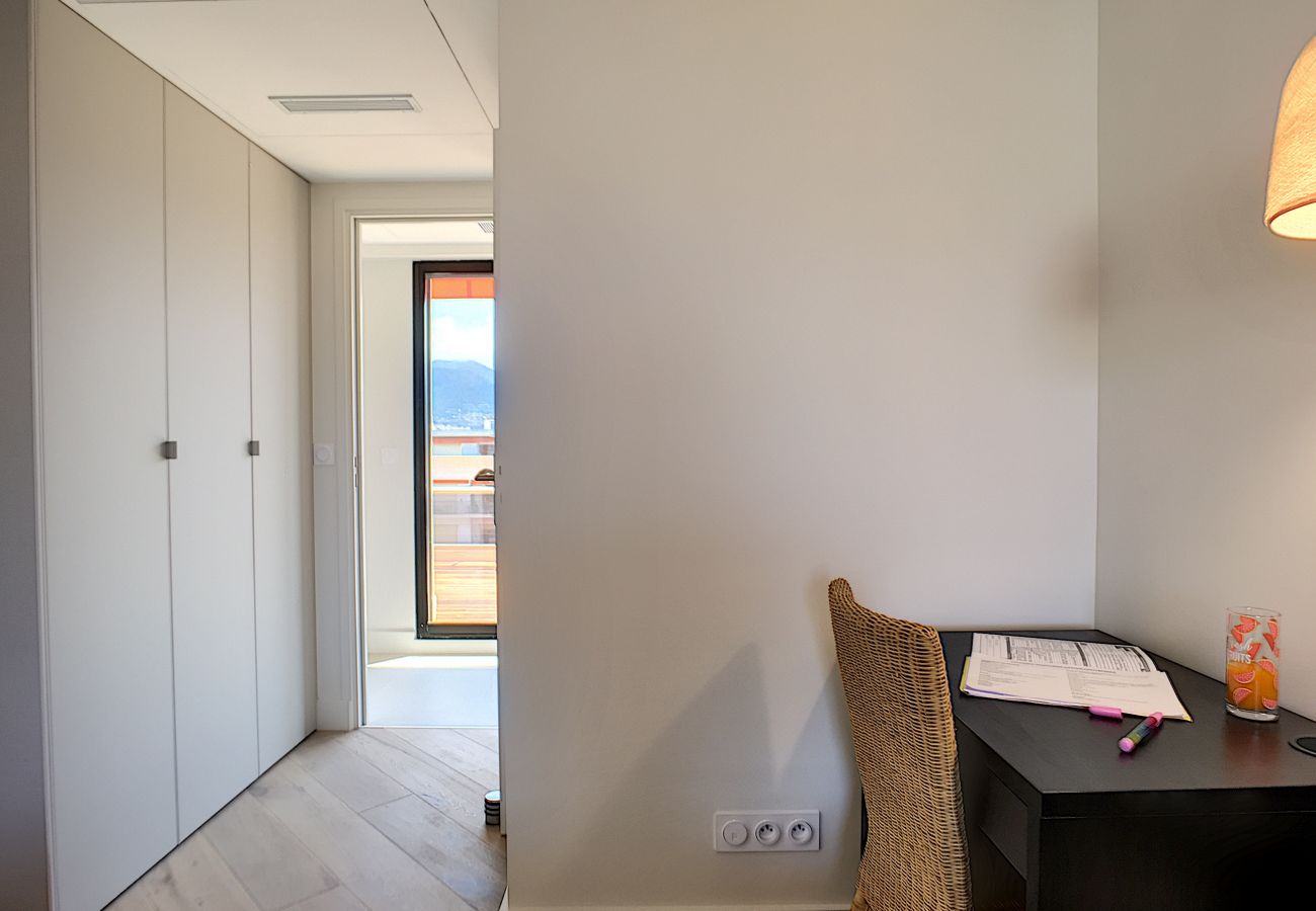 Apartment in Nice - N&J  - SKY LIGHT TERRACE - Central - Close sea