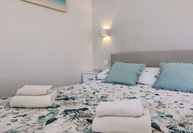 Studio in Nice - N&J - BLUE OCEAN - Central -  Very close sea Studio in Nice - N&J - BLUE OCEAN - Central -  Very close sea