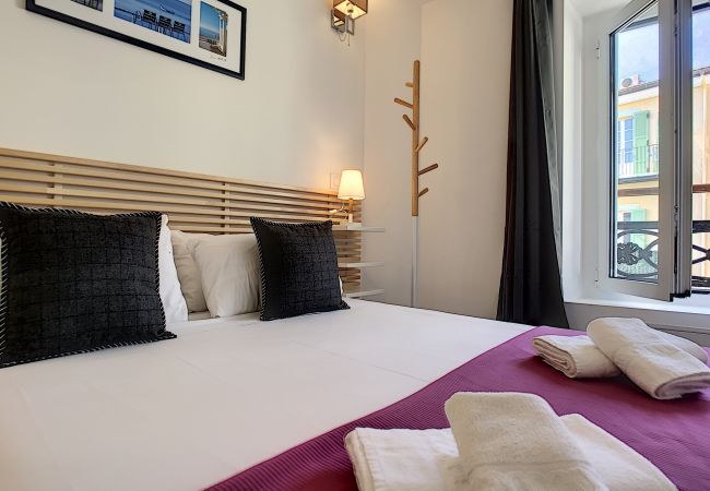 Apartment in Nice - N&J - COZY CLOUD - Hyper center - Close sea Apartment in Nice - N&J - COZY CLOUD - Hyper center - Close sea