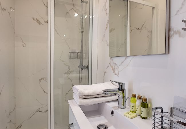 Apartment in Nice - N&J - COZY CLOUD - Hyper center - Close sea Apartment in Nice - N&J - COZY CLOUD - Hyper center - Close sea