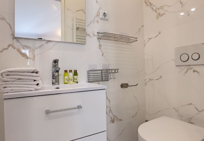 Apartment in Nice - N&J - COZY CLOUD - Hyper center - Close sea Apartment in Nice - N&J - COZY CLOUD - Hyper center - Close sea