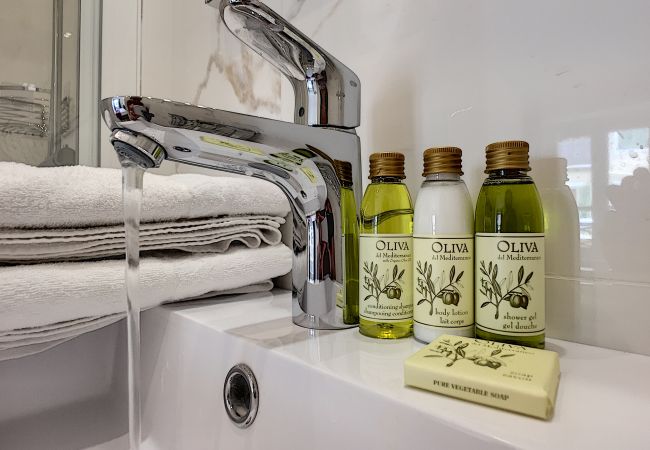 Apartment in Nice - N&J - COZY CLOUD - Hyper center - Close sea Apartment in Nice - N&J - COZY CLOUD - Hyper center - Close sea