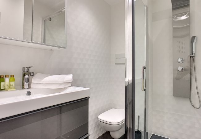 Apartment in Nice - N&J - DIAMOND BAY TERRACE - Central - By sea Apartment in Nice - N&J - DIAMOND BAY TERRACE - Central - By sea