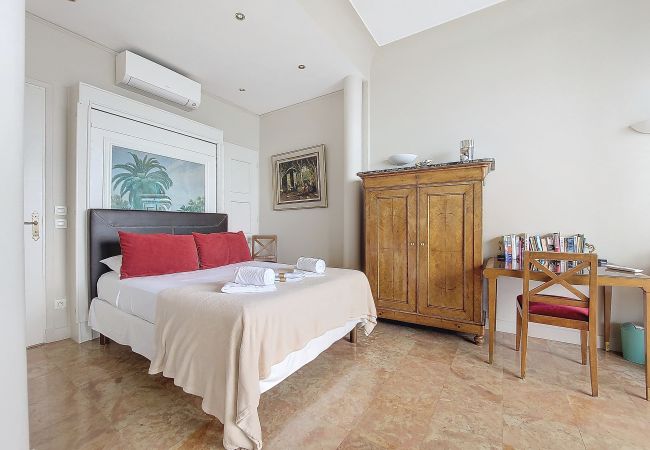 Apartment in Nice - N&J - HORIZON PROMENADE - Central - Sea front Apartment in Nice - N&J - HORIZON PROMENADE - Central - Sea front