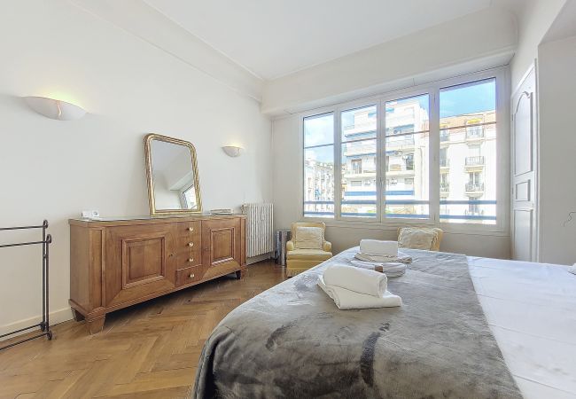 Apartment in Nice - N&J - HORIZON PROMENADE - Central - Sea front Apartment in Nice - N&J - HORIZON PROMENADE - Central - Sea front