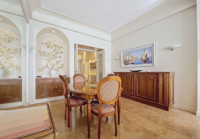 Apartment in Nice - N&J - HORIZON PROMENADE - Central - Sea front Apartment in Nice - N&J - HORIZON PROMENADE - Central - Sea front