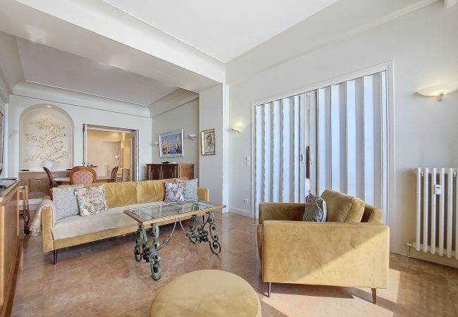 Apartment in Nice - N&J - HORIZON PROMENADE - Central - Sea front Apartment in Nice - N&J - HORIZON PROMENADE - Central - Sea front