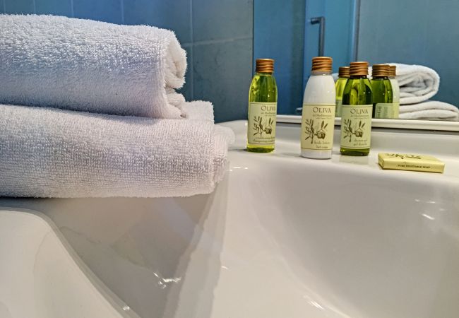 Studio in Nice - N&J - GRIMALDI PLAZA - Close beach - Hyper center Studio in Nice - N&J - GRIMALDI PLAZA - Close beach - Hyper center