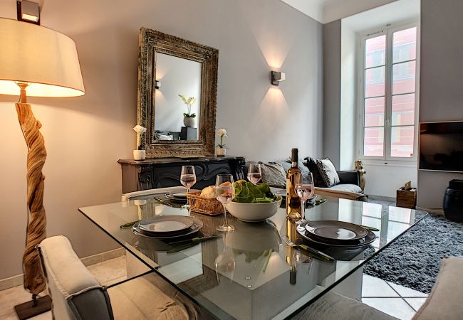 Apartment in Nice - N&J - MASSENA LOUNGE - Hyper center - By sea Apartment in Nice - N&J - MASSENA LOUNGE - Hyper center - By sea