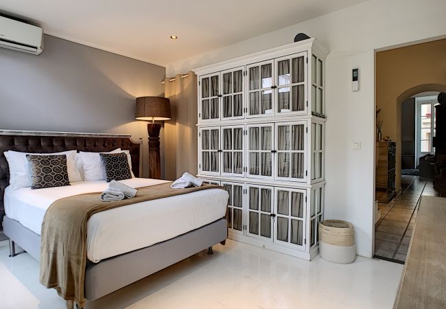 Apartment in Nice - N&J - MASSENA LOUNGE - Hyper center - By sea Apartment in Nice - N&J - MASSENA LOUNGE - Hyper center - By sea