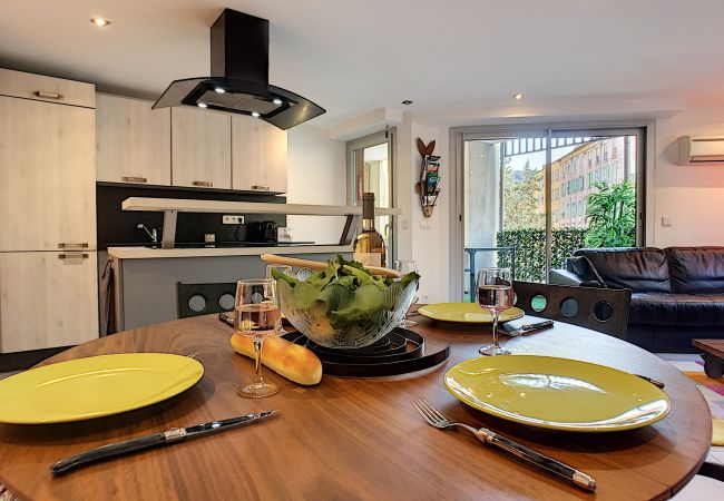 Apartment in Nice - N&J - CIGALUSA TERRASSE - Close Port and Old Town Apartment in Nice - N&J - CIGALUSA TERRASSE - Close Port and Old Town