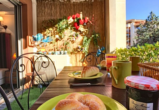 Apartment in Nice - N&J - CIGALUSA TERRASSE - Close Port and Old Town Apartment in Nice - N&J - CIGALUSA TERRASSE - Close Port and Old Town