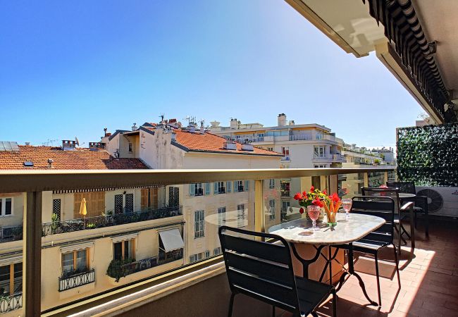 Apartment in Nice - N&J - LA NISSARDE TERRASSE - Central - By sea