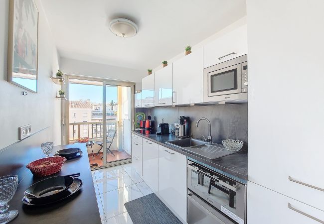 Apartment in Nice - N&J - LA NISSARDE TERRASSE - Central - By sea Apartment in Nice - N&J - LA NISSARDE TERRASSE - Central - By sea
