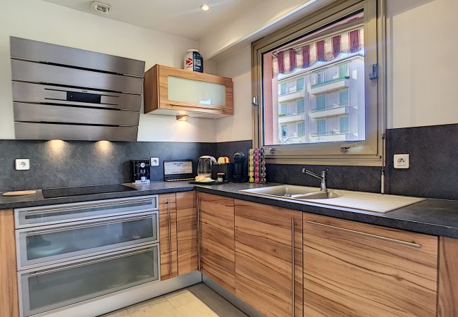 Apartment in Nice - N&J - SUNSET TERRACE - Free parking - Top floor Apartment in Nice - N&J - SUNSET TERRACE - Free parking - Top floor