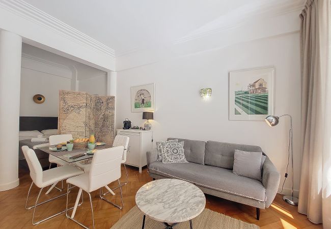 Apartment in Nice - N&J - MARIA BEACH - Central - Very close sea Apartment in Nice - N&J - MARIA BEACH - Central - Very close sea