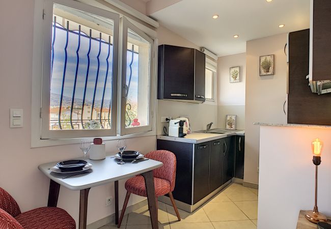 Apartment in Nice - N&J - CORAL SEA TERRACE - Central - Close sea Apartment in Nice - N&J - CORAL SEA TERRACE - Central - Close sea