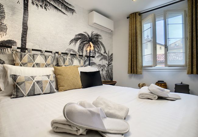 Apartment in Nice - N&J - LOU FRANCESCAN - Old Town - Close sea Apartment in Nice - N&J - LOU FRANCESCAN - Old Town - Close sea