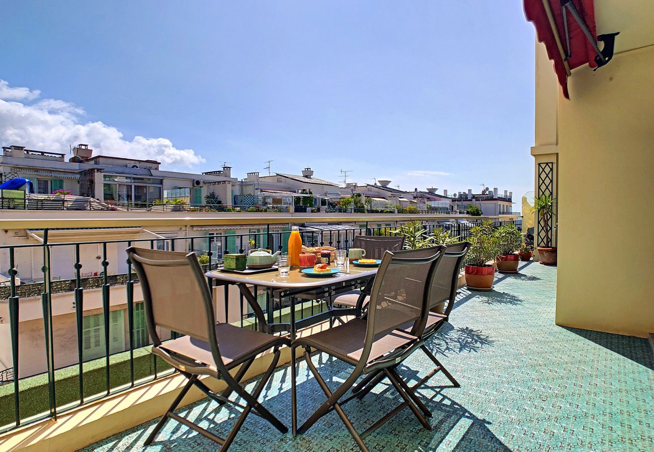 Apartment in Nice - N&J - SUNRISE TERRACE - Close sea - Terrace 30m²