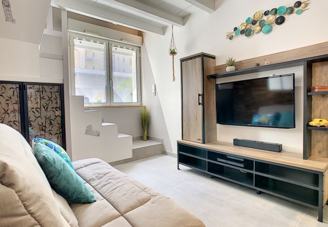 Apartment in Nice - N&J - SECRET BEACH DUPLEX - Very close sea Apartment in Nice - N&J - SECRET BEACH DUPLEX - Very close sea