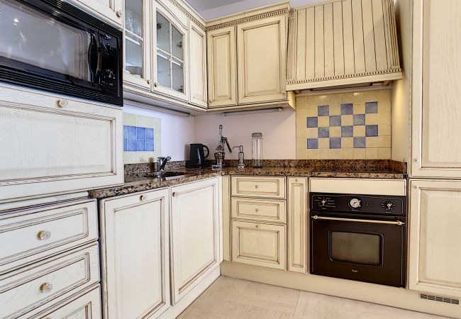 Apartment in Nice - N&J - OCEAN PROMENADE - Terrace with sea view Apartment in Nice - N&J - OCEAN PROMENADE - Terrace with sea view