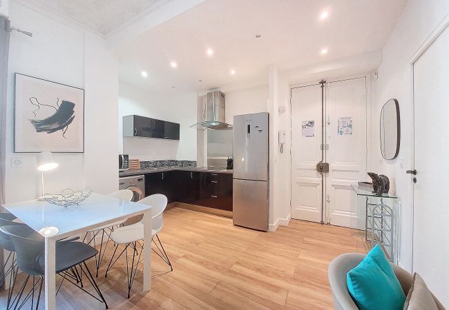 Apartment in Nice - N&J - COCOA BEACH - Hyper center - Close sea Apartment in Nice - N&J - COCOA BEACH - Hyper center - Close sea