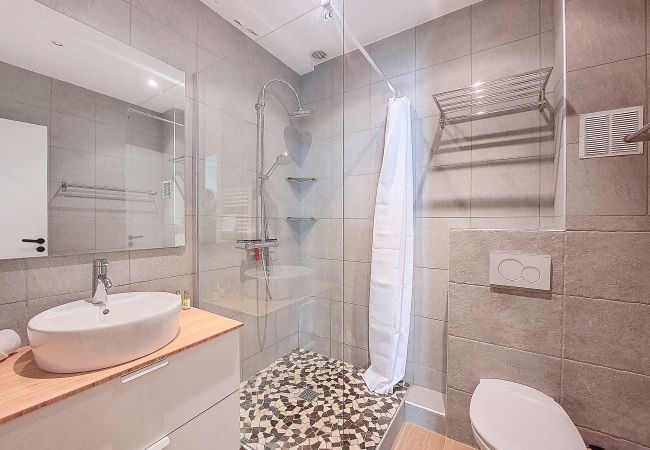 Apartment in Nice - N&J - COCOA BEACH - Hyper center - Close sea Apartment in Nice - N&J - COCOA BEACH - Hyper center - Close sea