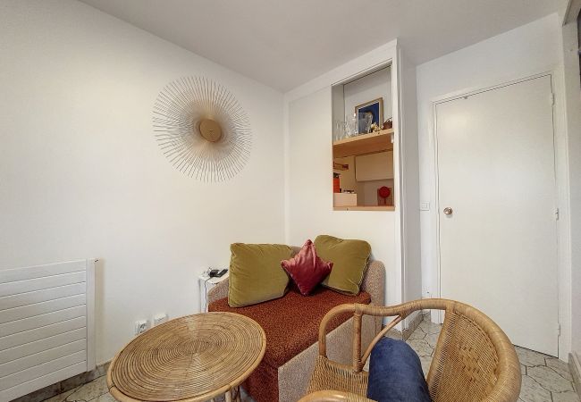 Studio in Nice - N&J - FLORIDA BEACH - Very close sea - Balcony Studio in Nice - N&J - FLORIDA BEACH - Very close sea - Balcony