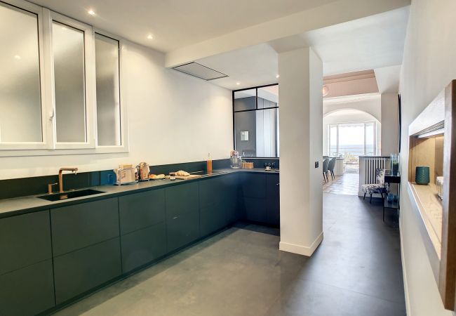 Apartment in Nice - N&J - BLUE PROMENADE - Sea front - central - Luxe Apartment in Nice - N&J - BLUE PROMENADE - Sea front - central - Luxe
