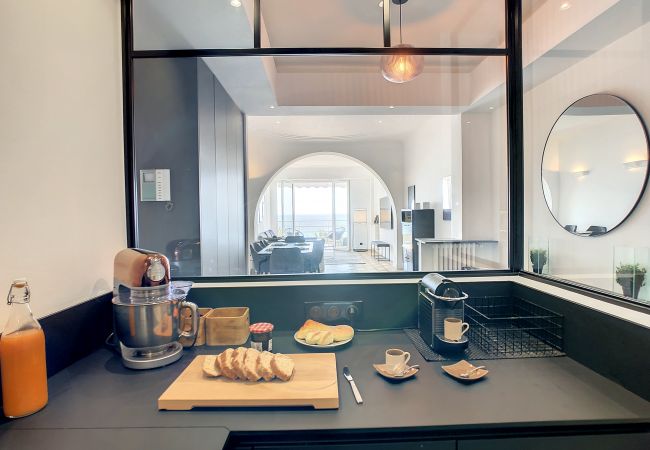 Apartment in Nice - N&J - BLUE PROMENADE - Sea front - central - Luxe Apartment in Nice - N&J - BLUE PROMENADE - Sea front - central - Luxe