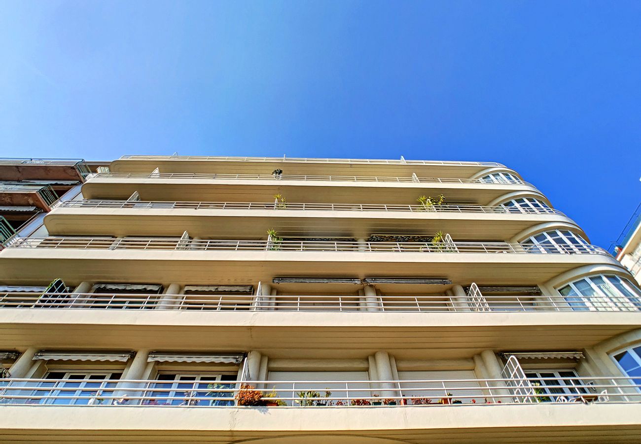 Apartment in Nice - N&J - BLUE PROMENADE - Sea front - central - Luxe