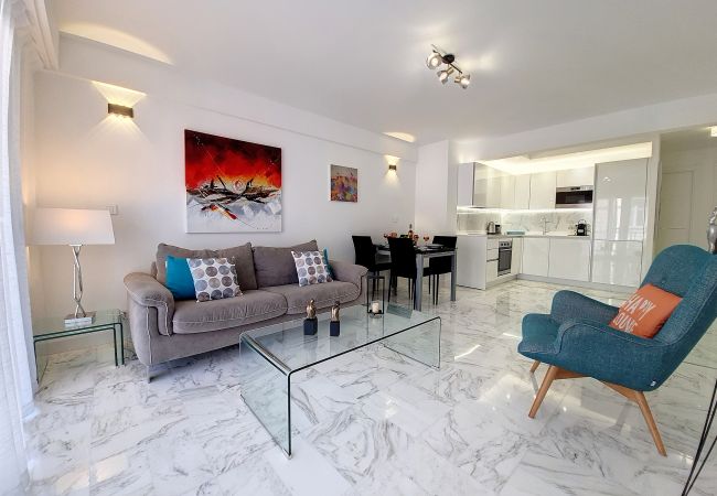 Apartment in Nice - N&J - FLOREAL BEACH - Central - Close sea  Apartment in Nice - N&J - FLOREAL BEACH - Central - Close sea