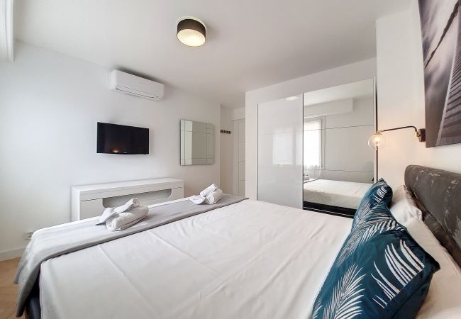 Apartment in Nice - N&J - FLOREAL BEACH - Central - Close sea  Apartment in Nice - N&J - FLOREAL BEACH - Central - Close sea
