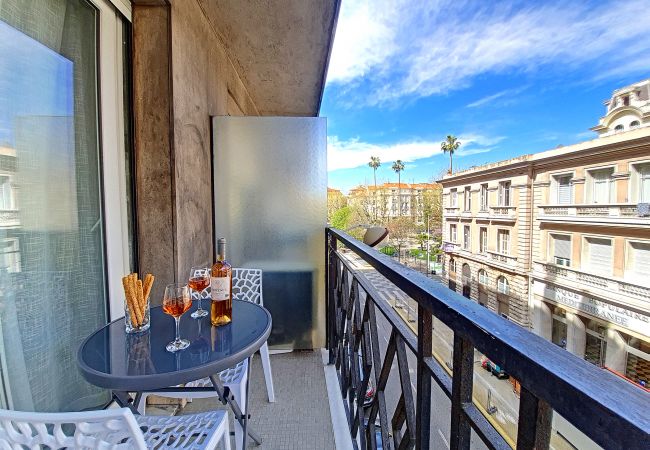 Apartment in Nice - N&J - FLOREAL BEACH - Central - Close sea  Apartment in Nice - N&J - FLOREAL BEACH - Central - Close sea