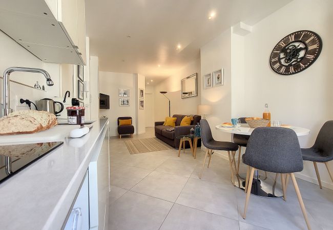 Apartment in Nice - N&J - L'ANCRE - Port district - Close Old Town Apartment in Nice - N&J - L'ANCRE - Port district - Close Old Town