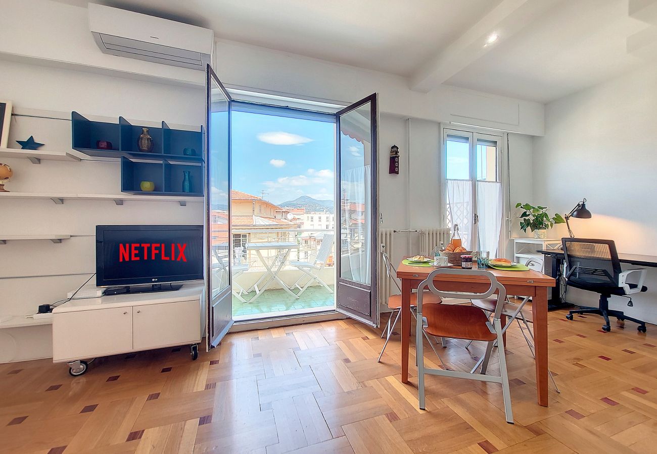 Apartment in Nice - N&J - CAPITAINE TERRASSE - Central - Close sea