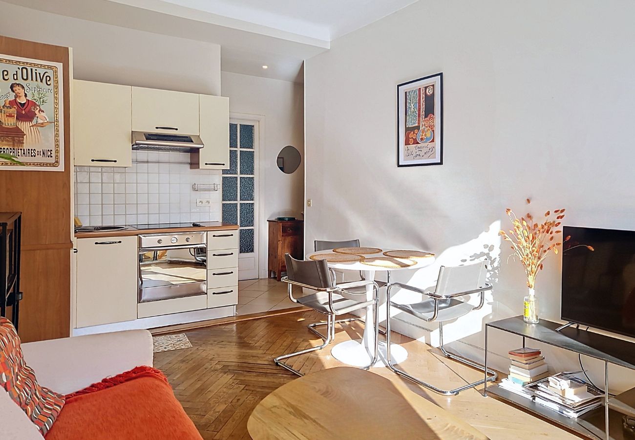 Apartment in Nice - N&J - PANTAI - Central - Close sea - Balcony