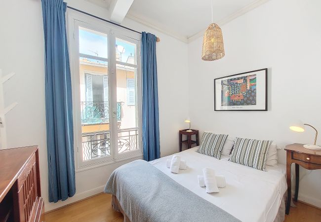 Apartment in Nice - N&J -PROVENCAL - Central - Near beach  Apartment in Nice - N&J -PROVENCAL - Central - Near beach