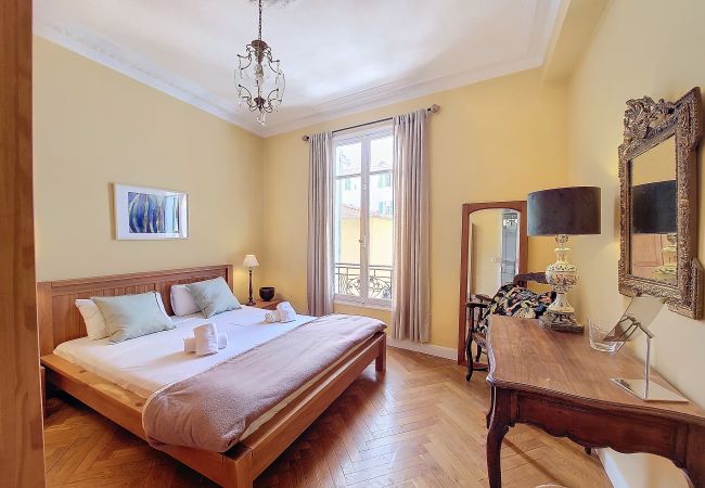 Apartment in Nice - N&J -PROVENCAL - Central - Near beach  Apartment in Nice - N&J -PROVENCAL - Central - Near beach