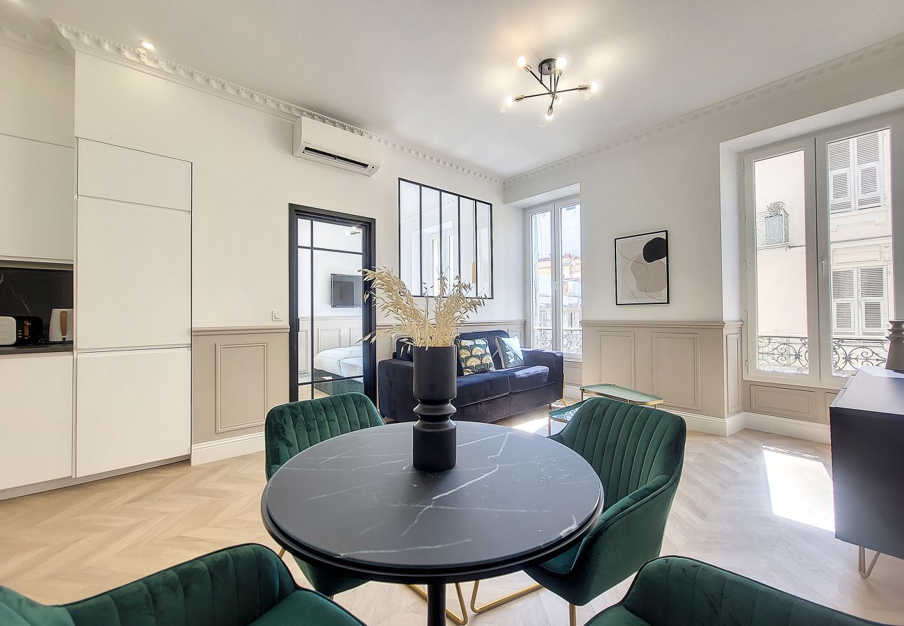 Apartment in Nice - N&J - EMERAUDE - CENTRAL - MODERN 
