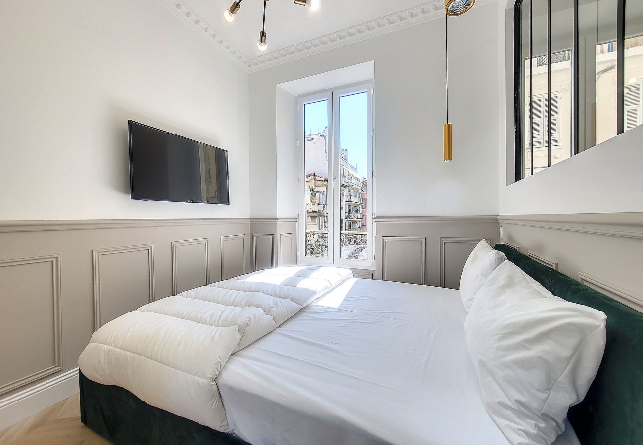 Apartment in Nice - N&J - EMERAUDE - CENTRAL - MODERN 