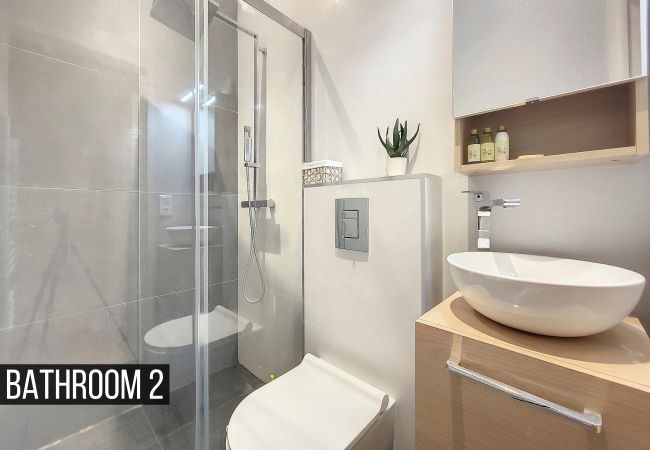 Apartment in Nice - N&J - MADAGASCAR - Central - Very close sea Apartment in Nice - N&J - MADAGASCAR - Central - Very close sea