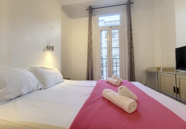 Studio in Nice - N&J - GOLDIE FRANCE RIVIERA - Very close sea Studio in Nice - N&J - GOLDIE FRANCE RIVIERA - Very close sea