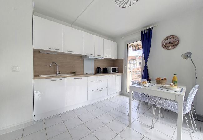Apartment in Nice - N&J - VANINA - Close sea - Free parking Apartment in Nice - N&J - VANINA - Close sea - Free parking