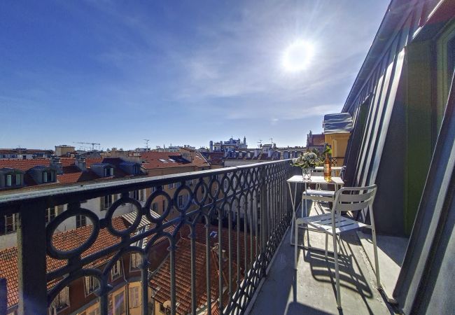 Apartment in Nice - N&J - NICE TO MEET YOU - Central - Top floor