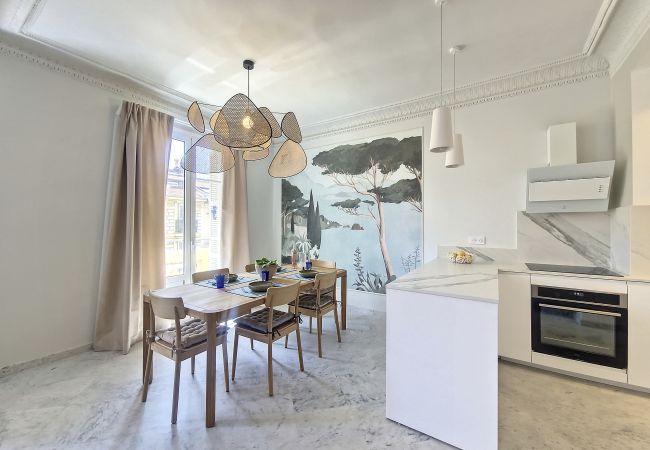 Apartment in Nice - N&J – SEAHORSE – Central – Very close sea  Apartment in Nice - N&J – SEAHORSE – Central – Very close sea
