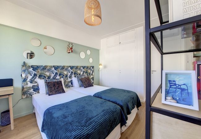 Apartment in Nice - N&J  - SUN DECK TERRACE - Port of Nice Apartment in Nice - N&J  - SUN DECK TERRACE - Port of Nice