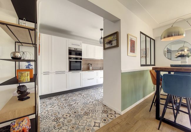 Apartment in Nice - N&J  - SUN DECK TERRACE - Port of Nice Apartment in Nice - N&J  - SUN DECK TERRACE - Port of Nice