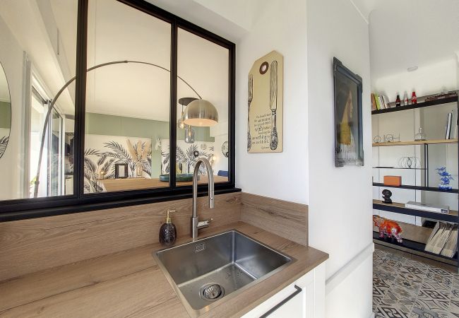 Apartment in Nice - N&J  - SUN DECK TERRACE - Port of Nice Apartment in Nice - N&J  - SUN DECK TERRACE - Port of Nice